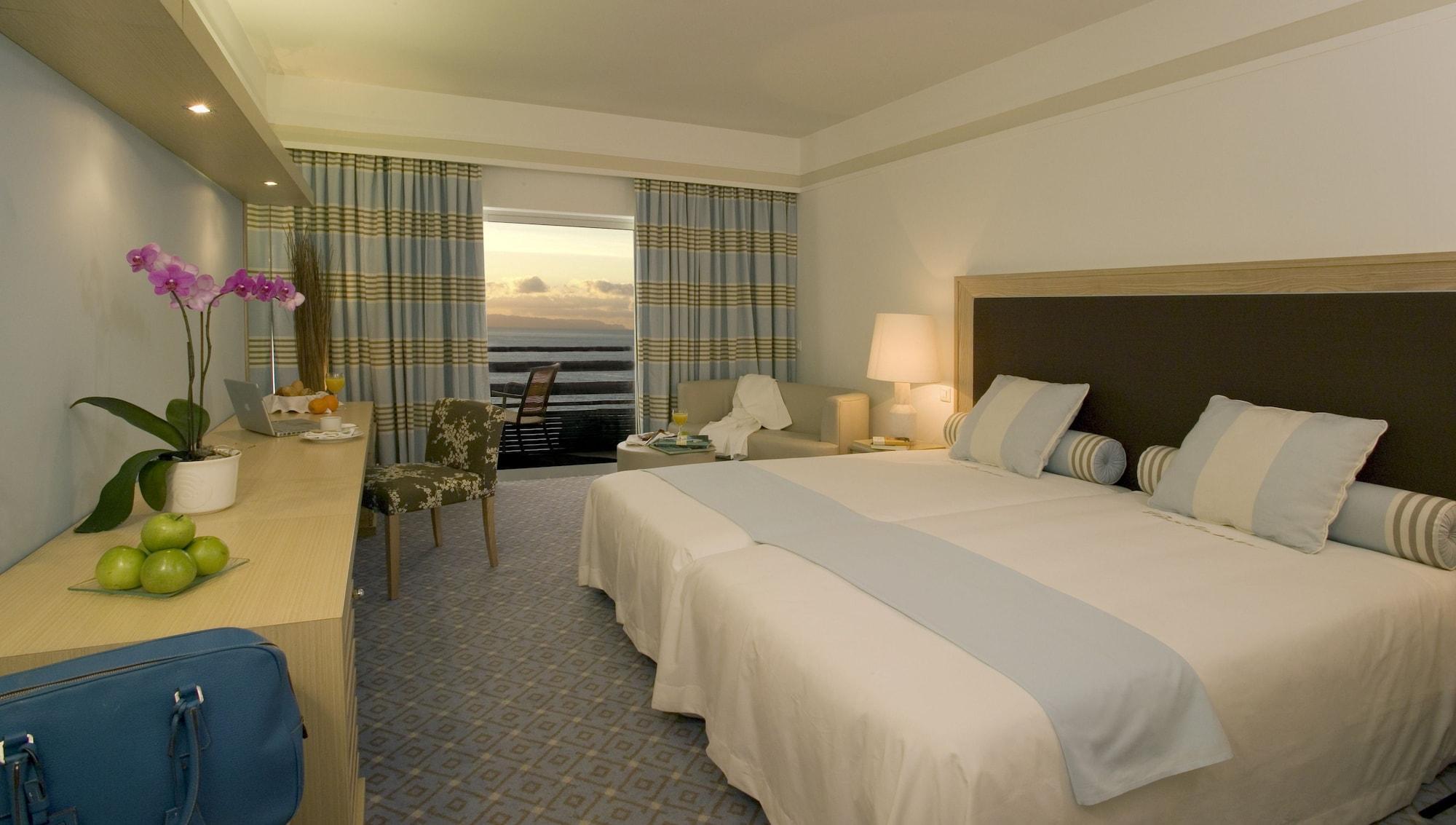 Pestana Carlton Madeira Ocean Resort Hotel Funchal  Room photo