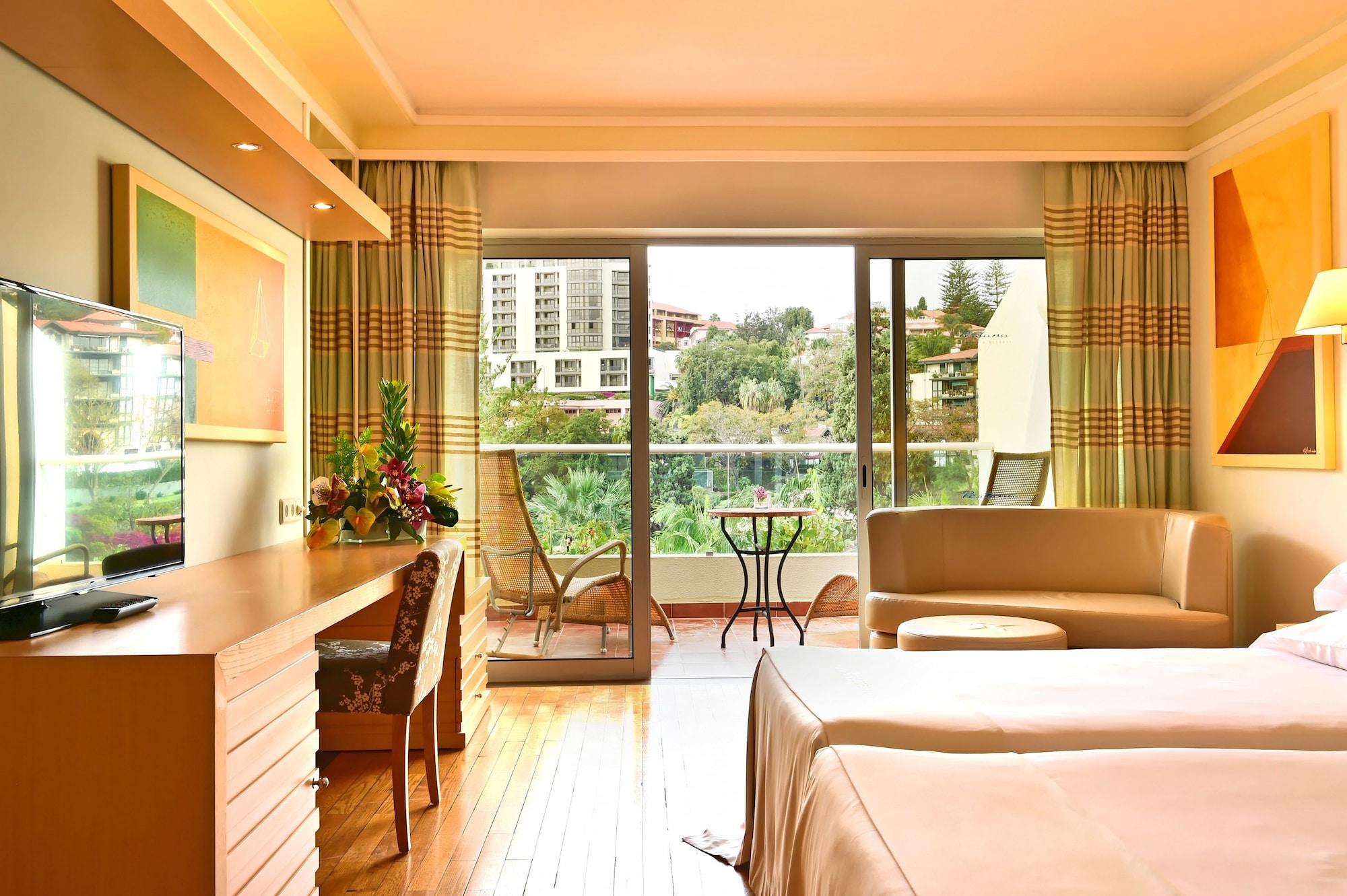 Pestana Carlton Madeira Ocean Resort Hotel Funchal  Exterior photo