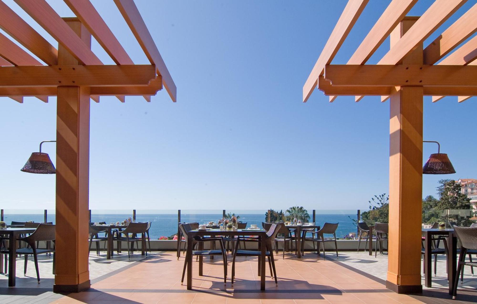 Pestana Carlton Madeira Ocean Resort Hotel Funchal  Exterior photo The Beach Club