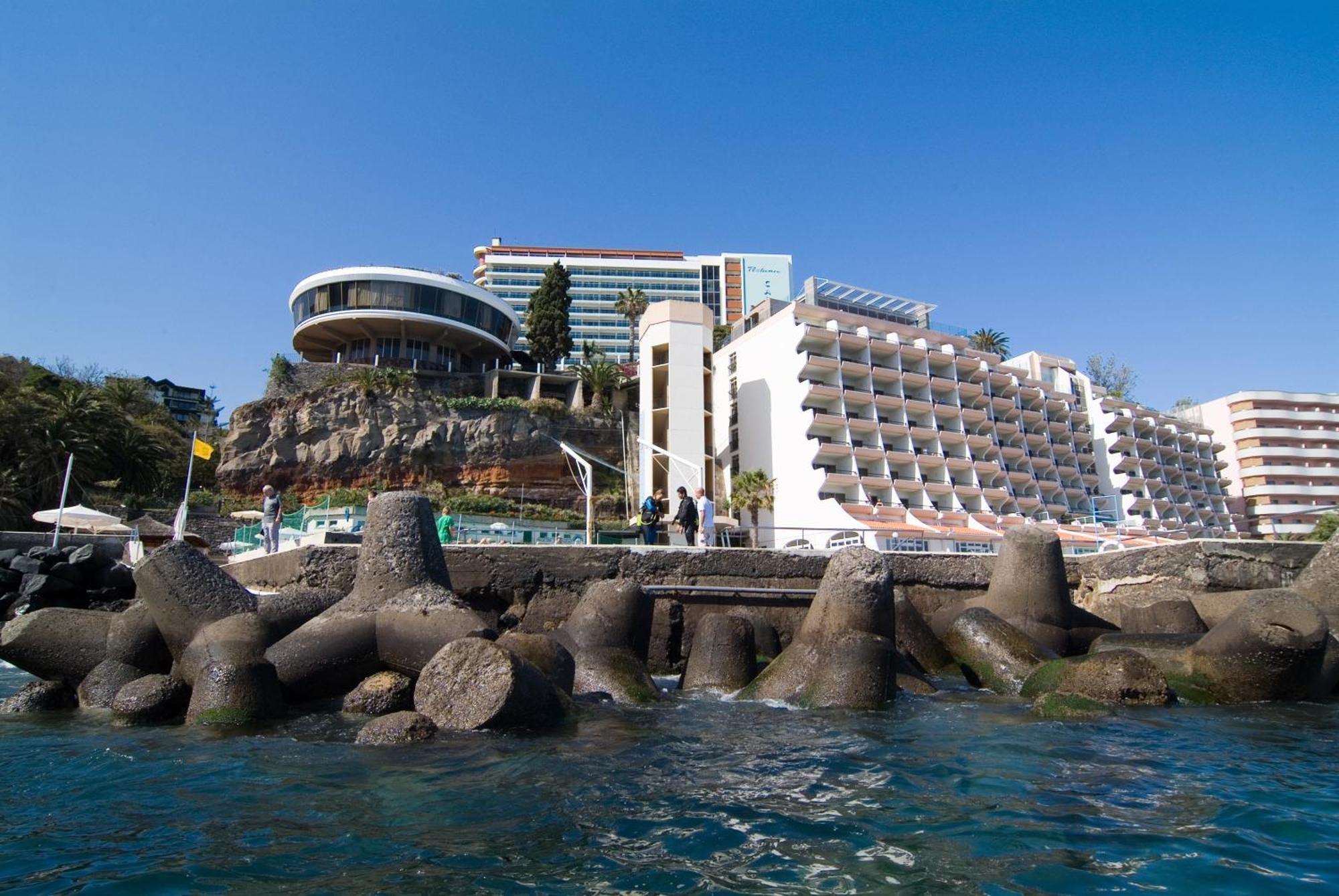 Pestana Carlton Madeira Ocean Resort Hotel Funchal  Exterior photo The hotel from the sea