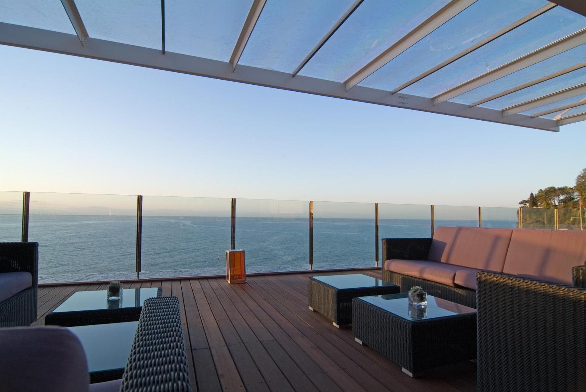 Pestana Carlton Madeira Ocean Resort Hotel Funchal  Exterior photo The Sky Bar